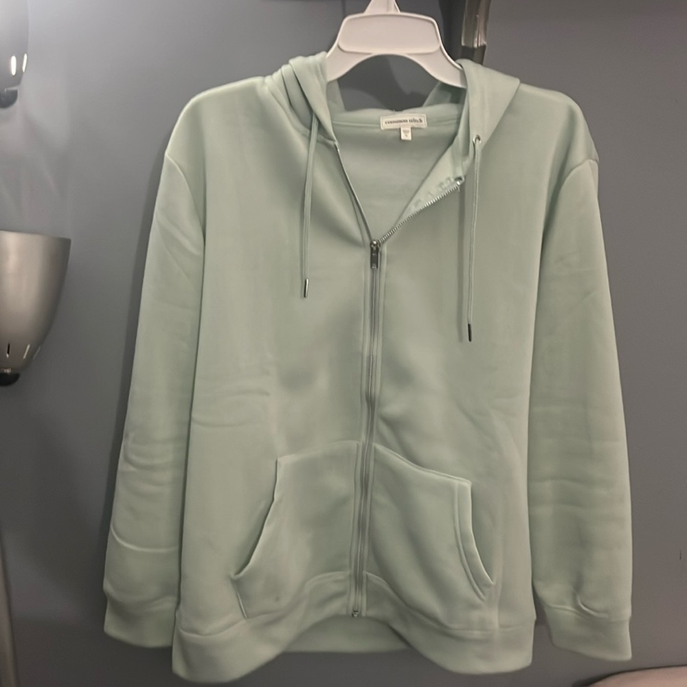 Woman’s hooded zip up